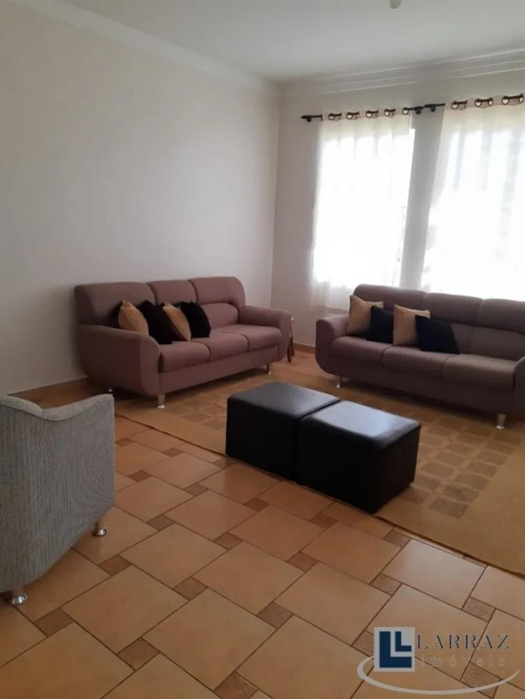 Casa, 3 quartos, 189 m² - Foto 2