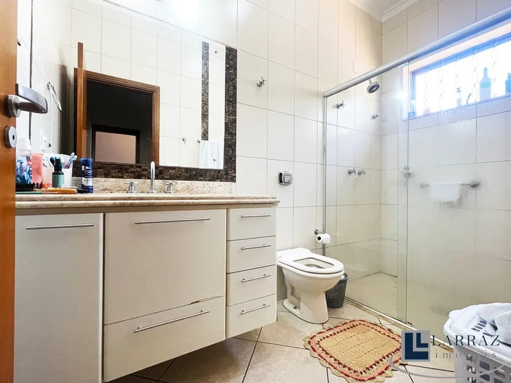 Casa, 3 quartos, 225 m² - Foto 11