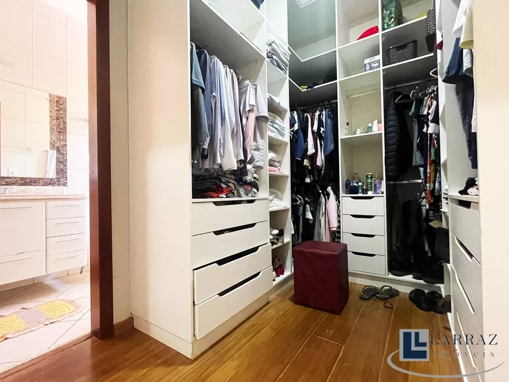 Casa, 3 quartos, 225 m² - Foto 2