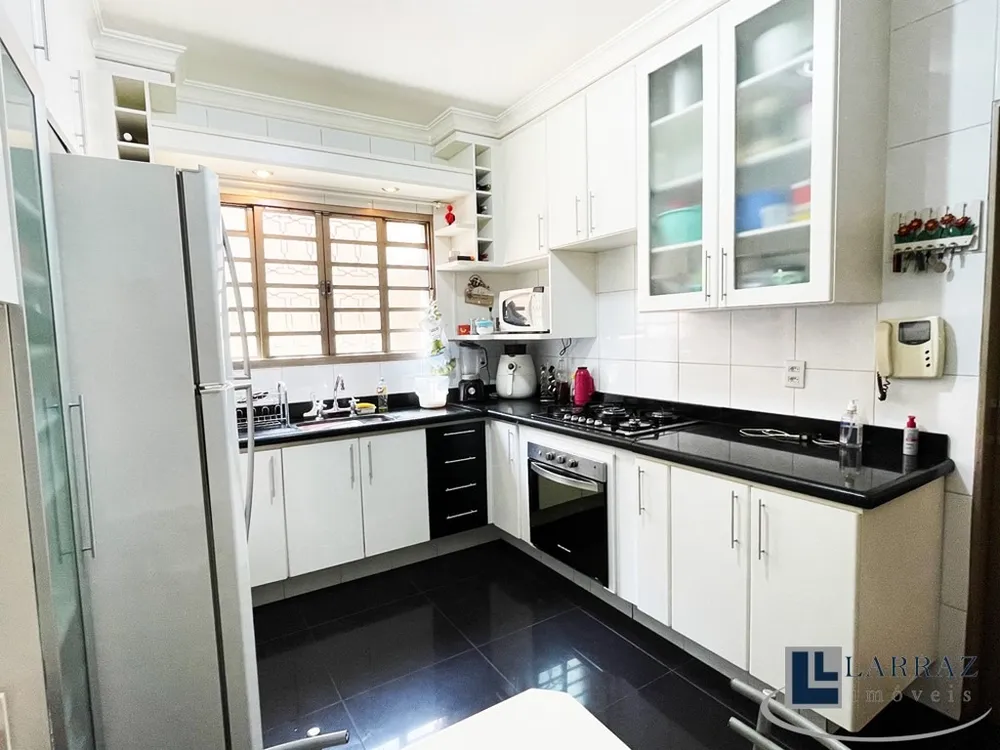 Casa, 3 quartos, 225 m² - Foto 6