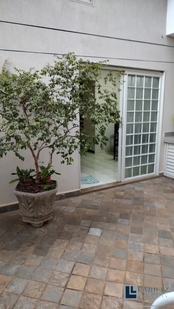 Casa, 2 quartos, 211 m² - Foto 2