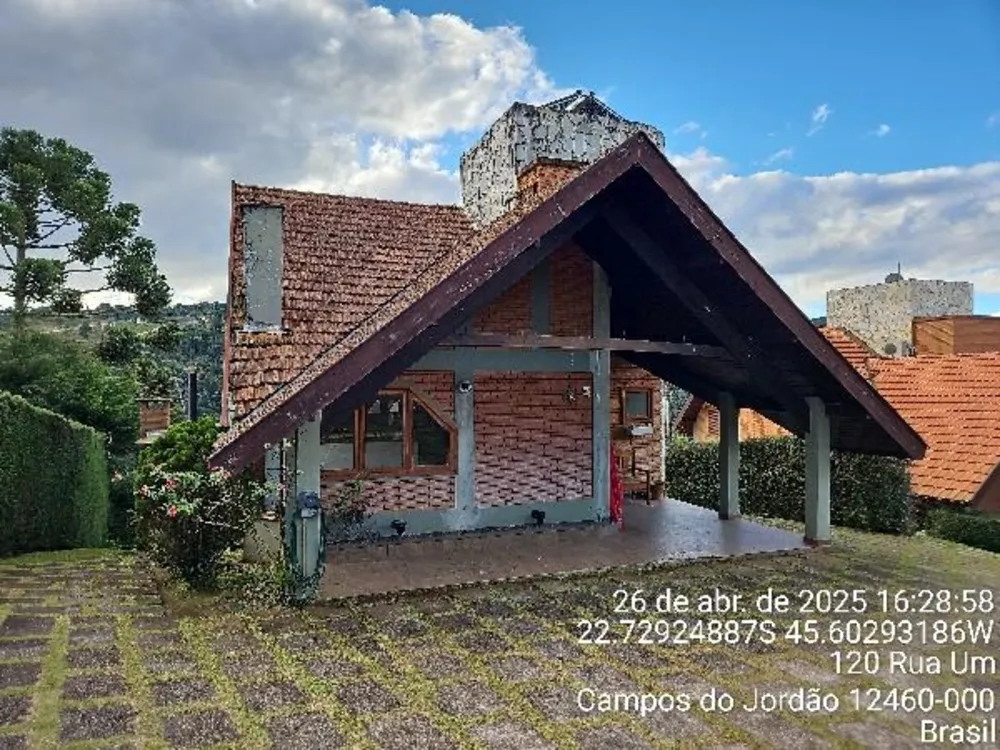 Casa, 3 quartos, 253 m² - Foto 1