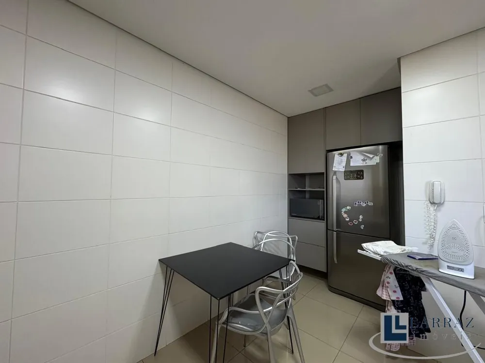 Apartamento, 3 quartos, 172 m² - Foto 1