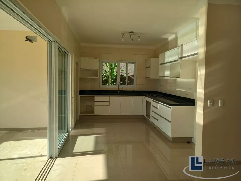 Casa, 3 quartos, 318 m² - Foto 2