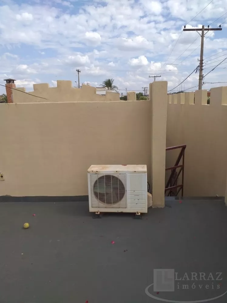 Casa, 3 quartos, 240 m² - Foto 1