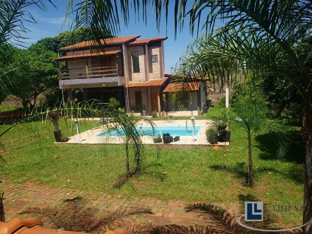 Chácara, 3 quartos, 2428 m² - Foto 2