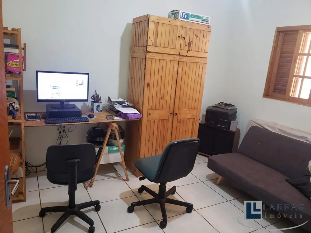 Chácara, 3 quartos, 2428 m² - Foto 14