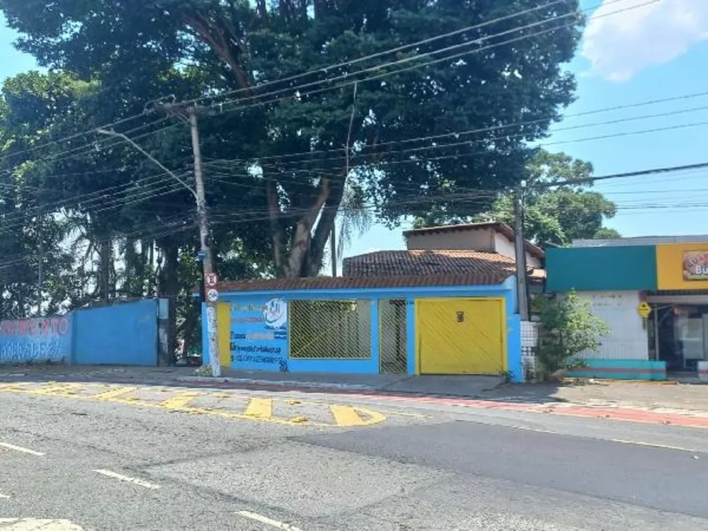 Casa, 4 quartos, 250 m² - Foto 1
