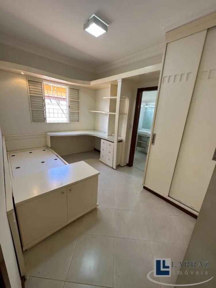 Casa, 5 quartos, 324 m² - Foto 4