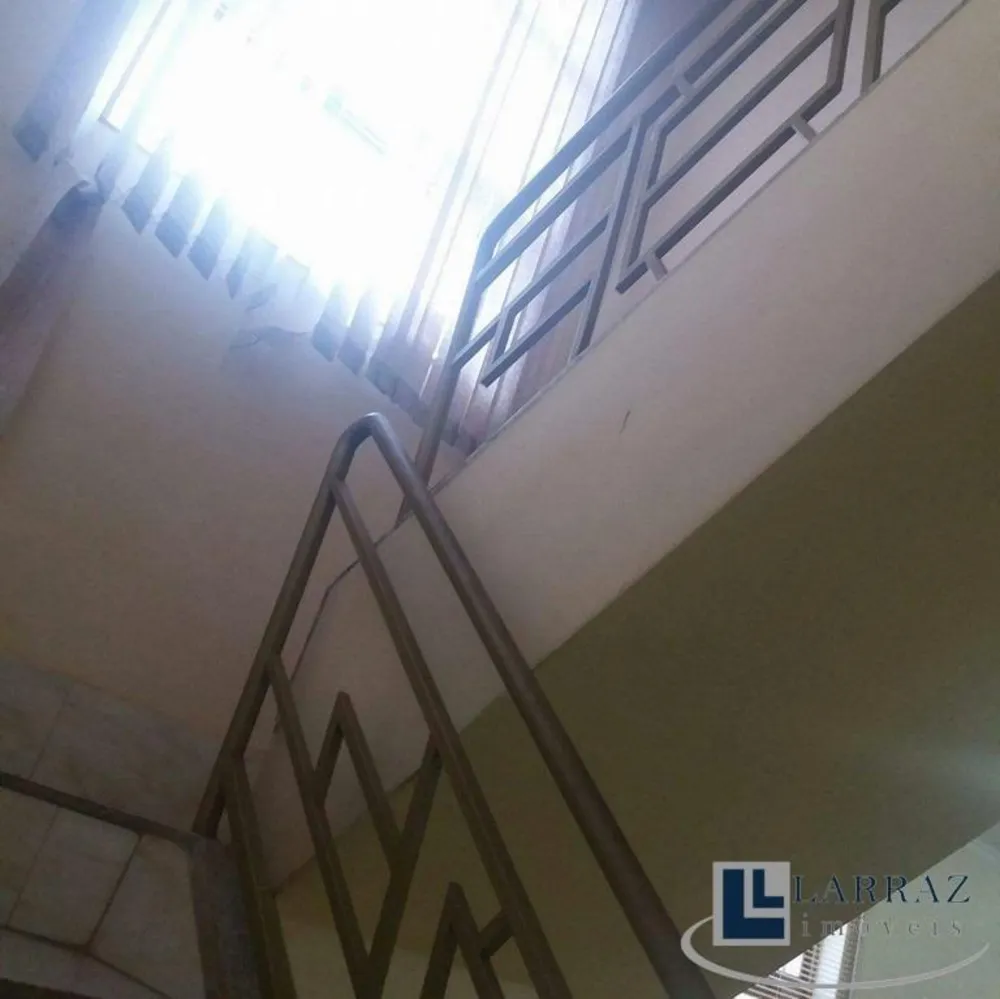 Sobrado, 3 quartos, 251 m² - Foto 2