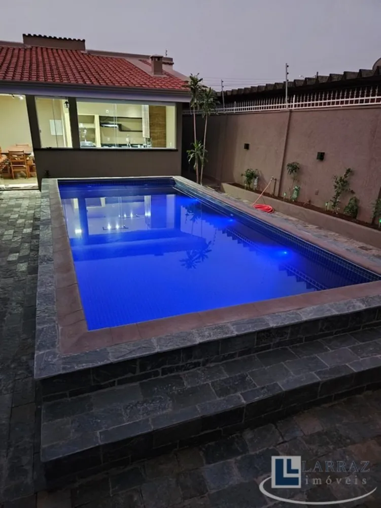 Casa, 3 quartos, 280 m² - Foto 3