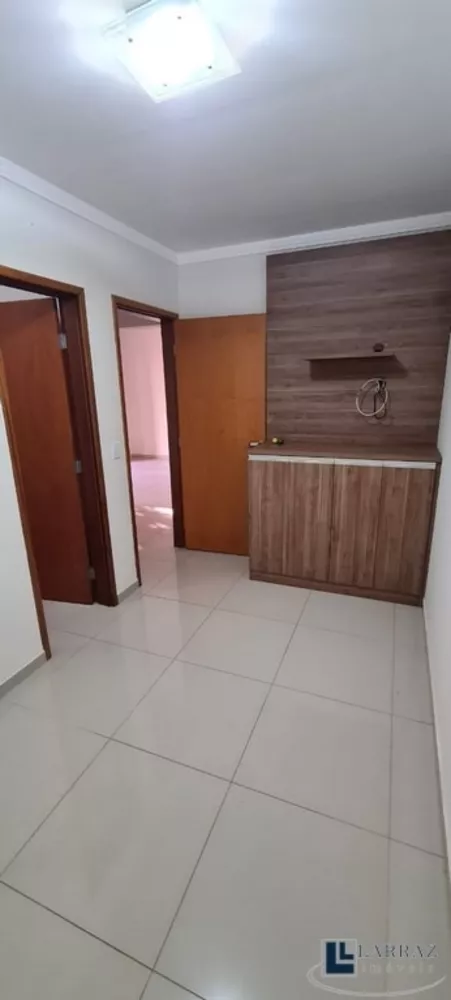 Casa, 4 quartos, 267 m² - Foto 2