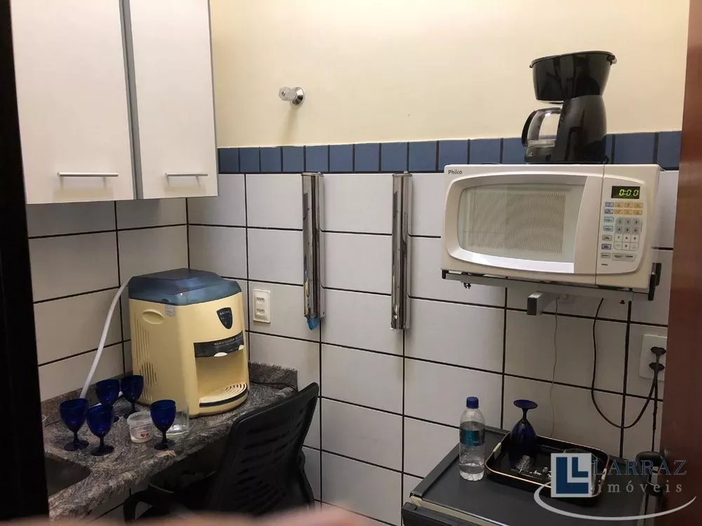 Casa, 4 quartos, 295 m² - Foto 1