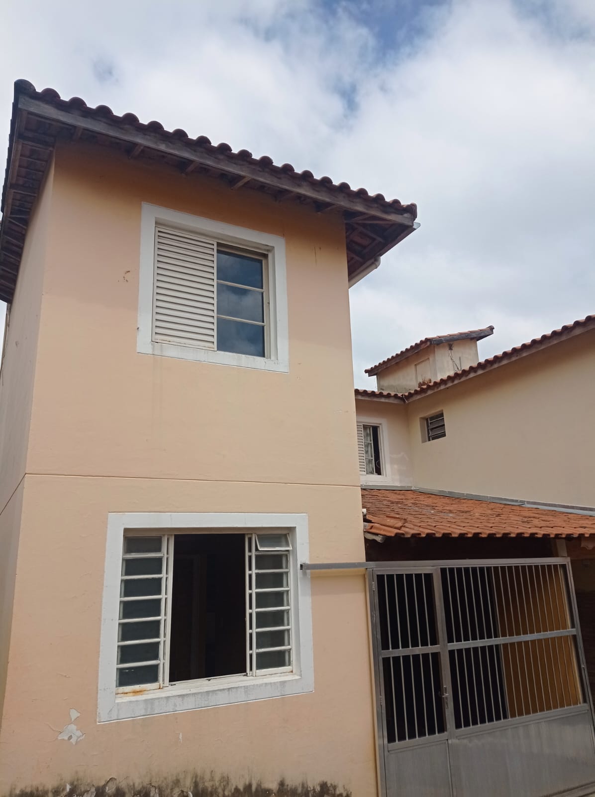 Casa de Condomínio à venda e aluguel com 2 quartos, 65m² - Foto 2