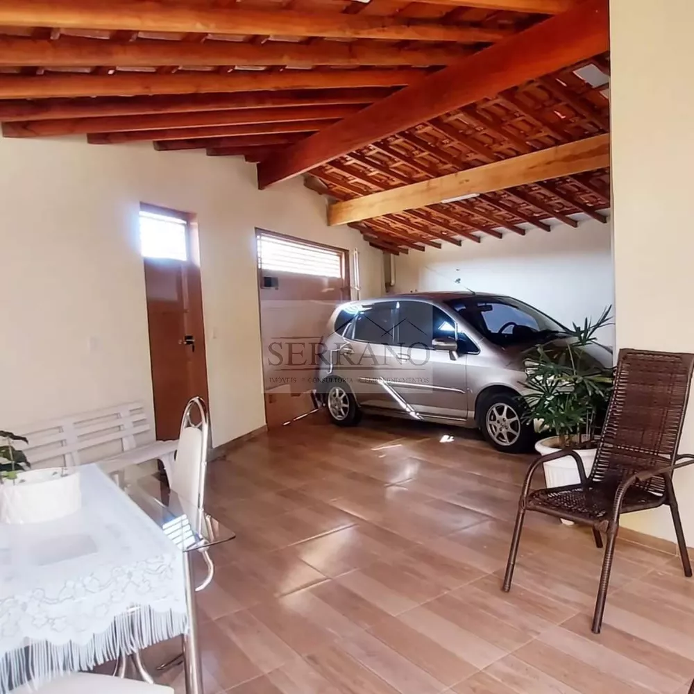 Casa à venda com 2 quartos, 125m² - Foto 1