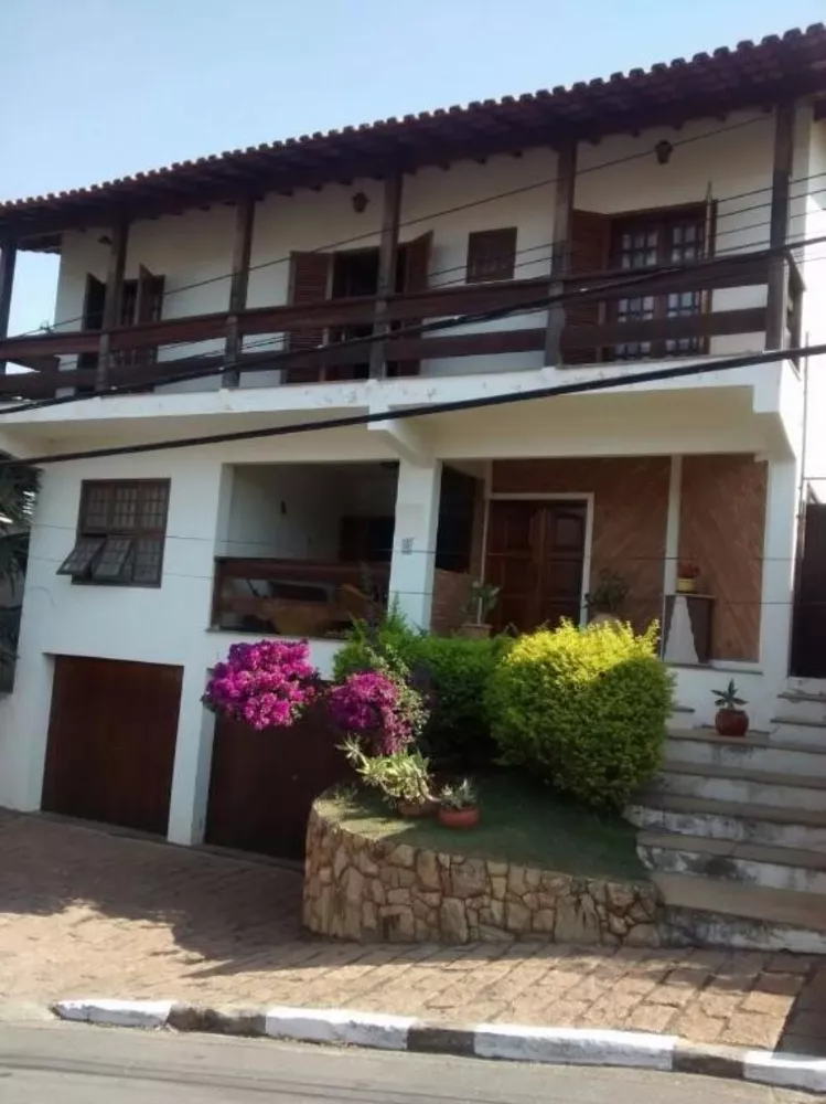 Casa à venda com 4 quartos, 356m² - Foto 2