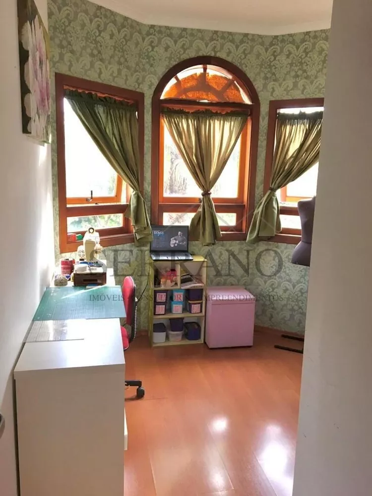 Casa de Condomínio à venda com 3 quartos, 312m² - Foto 2