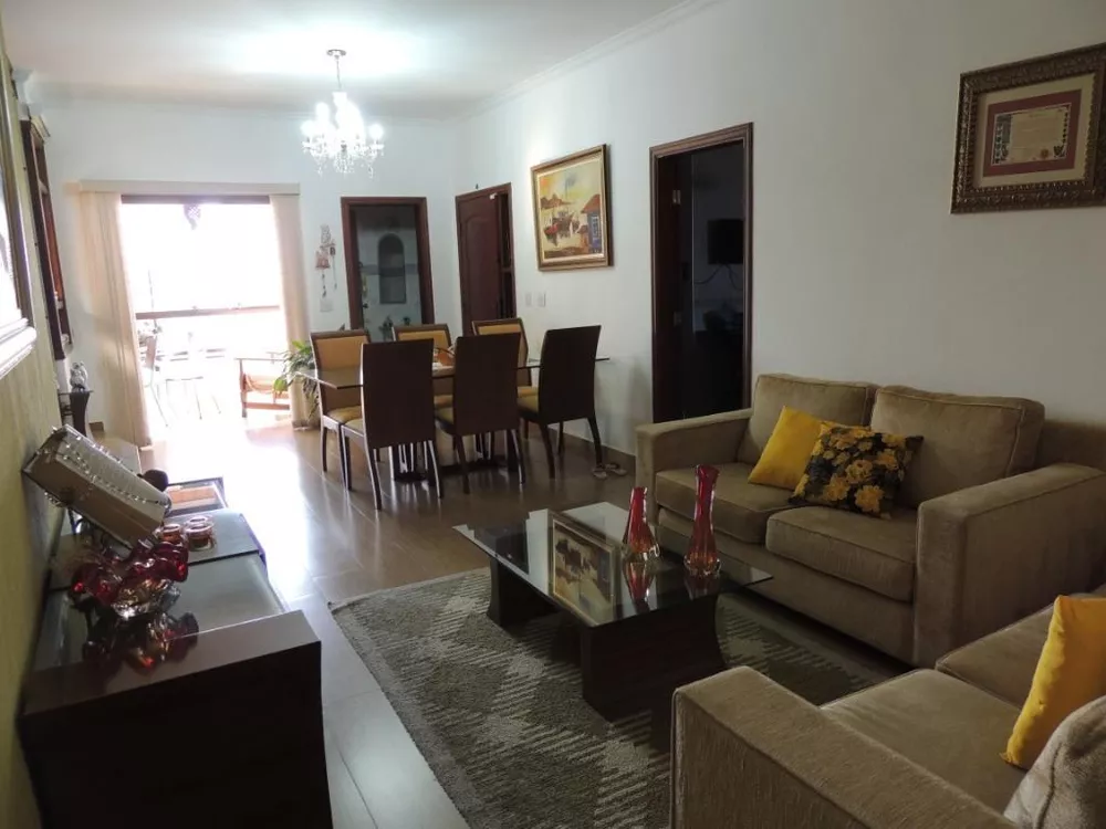 Apartamento à venda com 3 quartos, 180m² - Foto 1