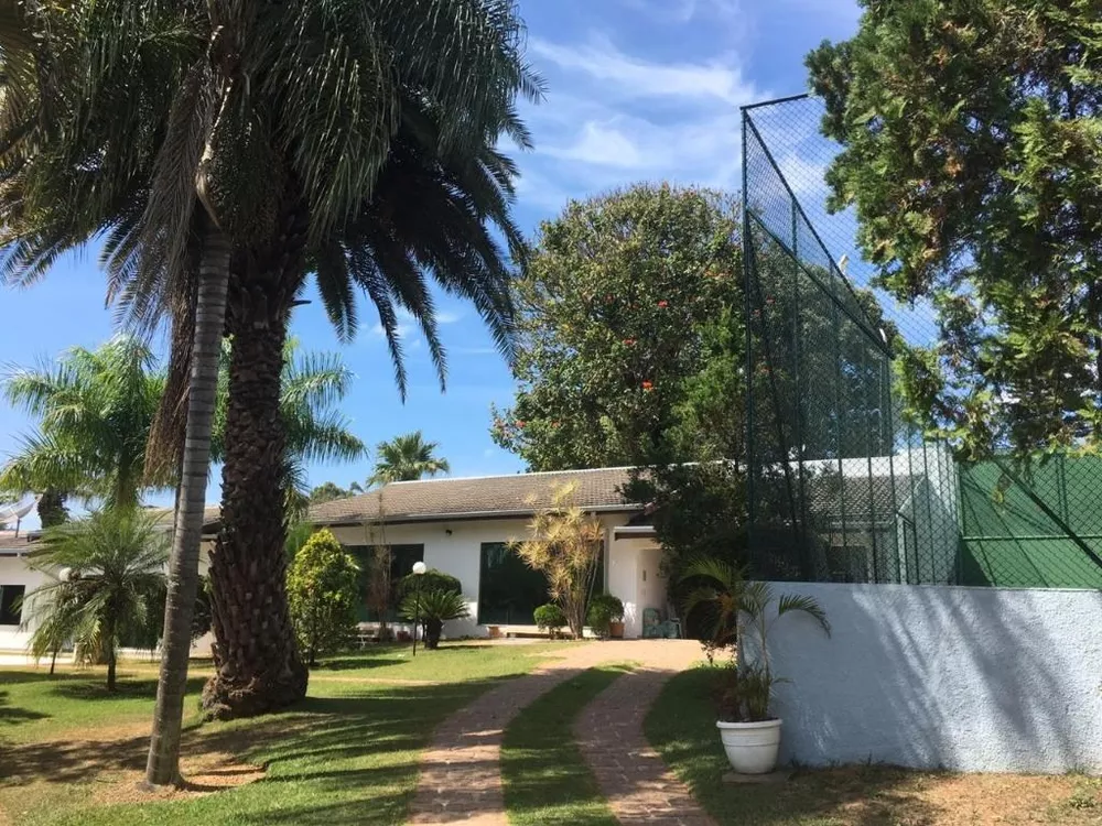 Casa de Condomínio à venda com 3 quartos, 380m² - Foto 1