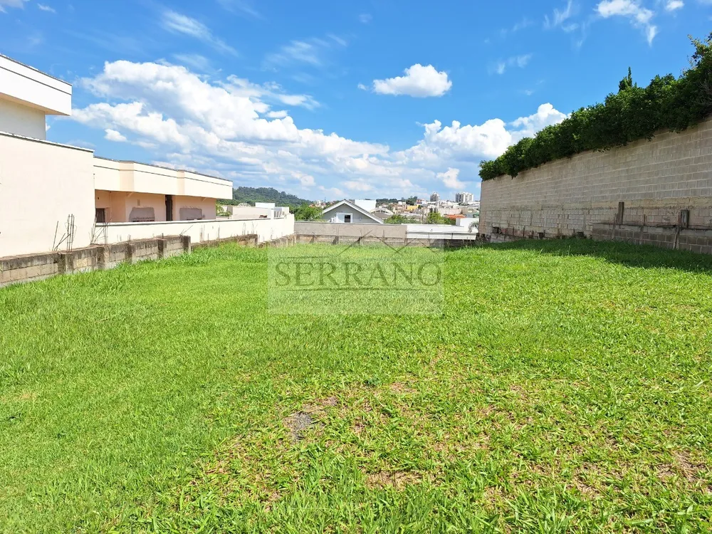 Loteamento e Condomínio, 600 m² - Foto 1