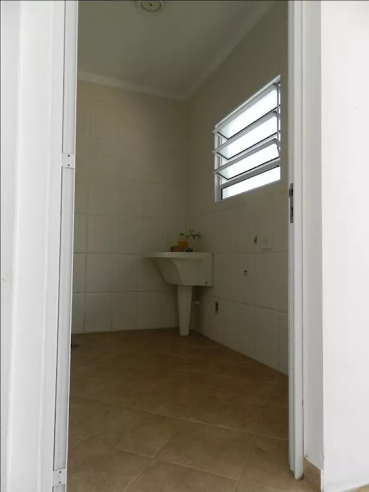 Casa de Condomínio à venda com 4 quartos, 372m² - Foto 3