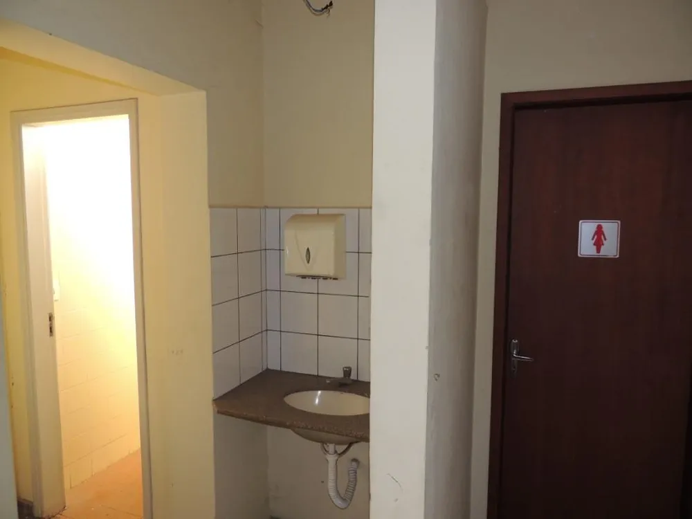 Depósito-Galpão, 2427 m² - Foto 18