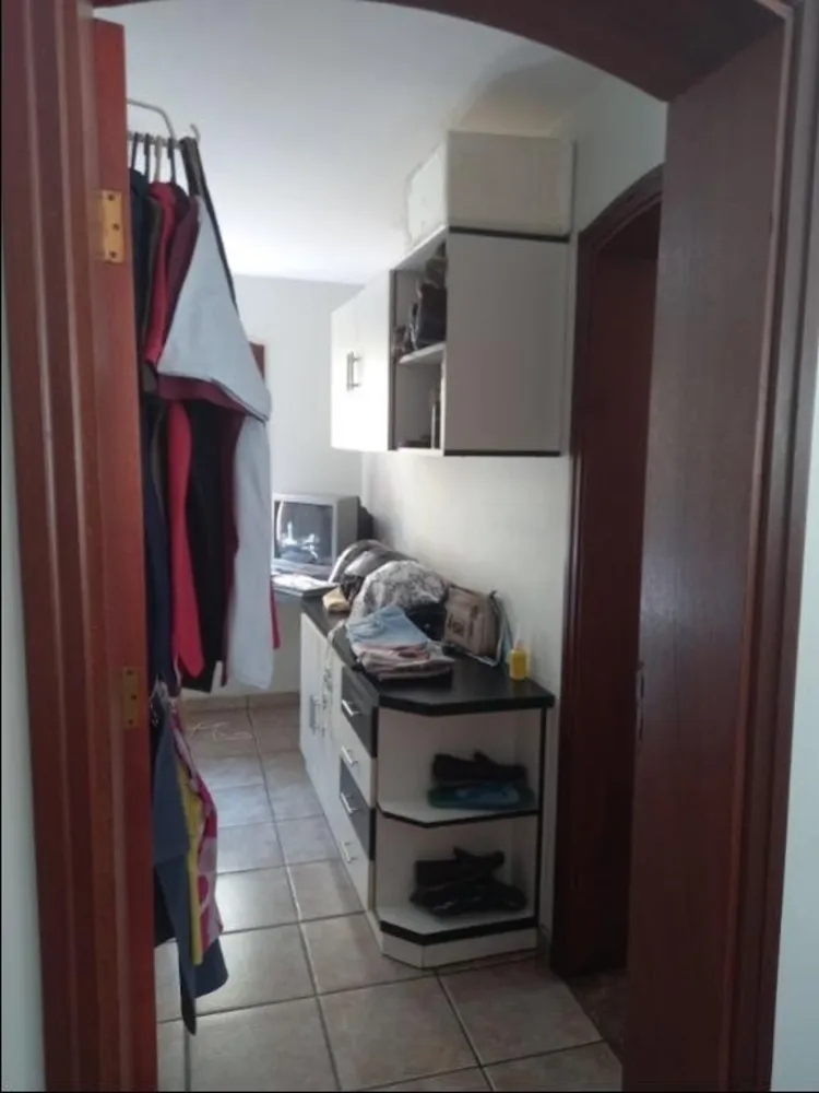 Casa, 6 quartos, 283 m² - Foto 3