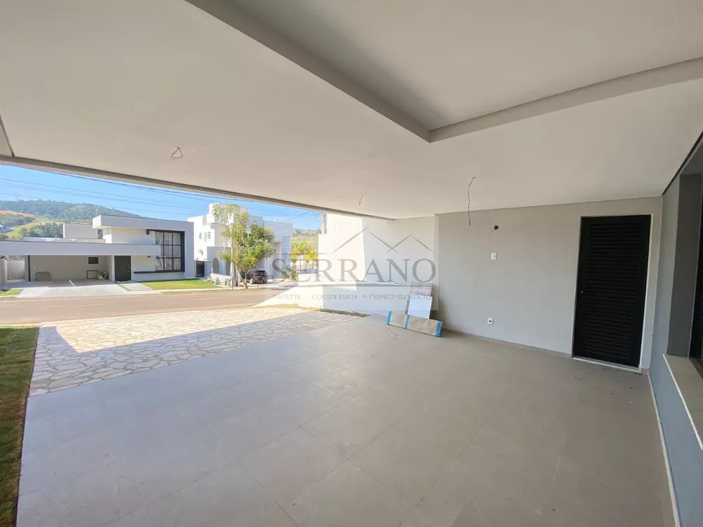 Casa de Condomínio à venda com 3 quartos, 261m² - Foto 3