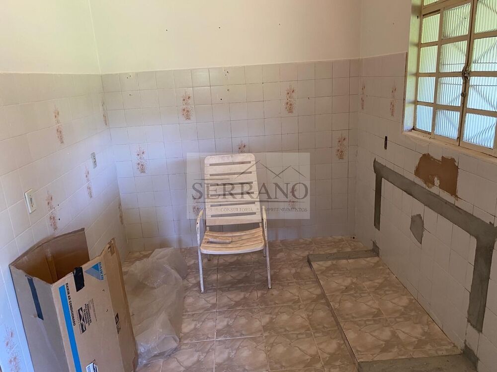 Chácara à venda com 2 quartos, 1500m² - Foto 8