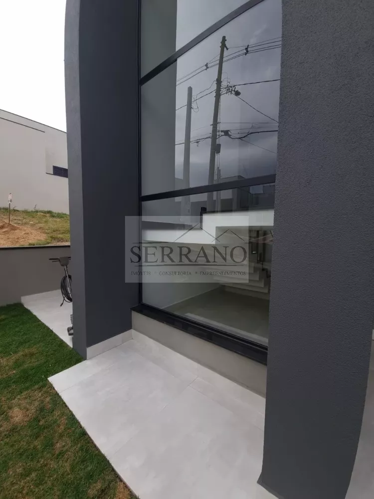 Casa de Condomínio à venda com 3 quartos, 230m² - Foto 3