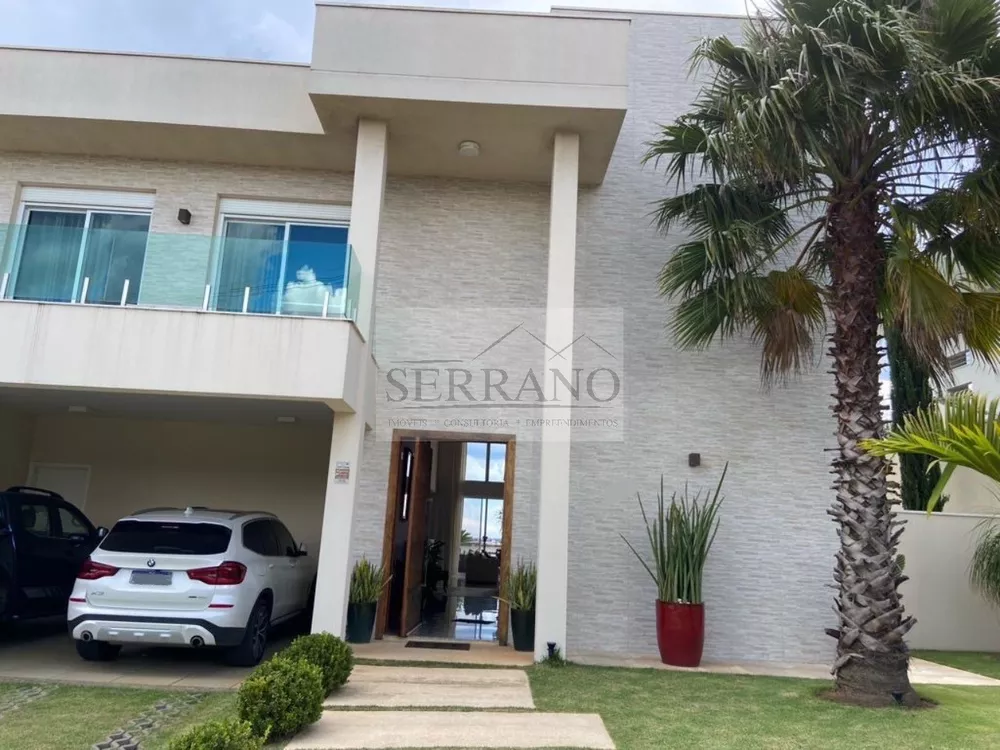 Casa de Condomínio à venda com 3 quartos, 560m² - Foto 1