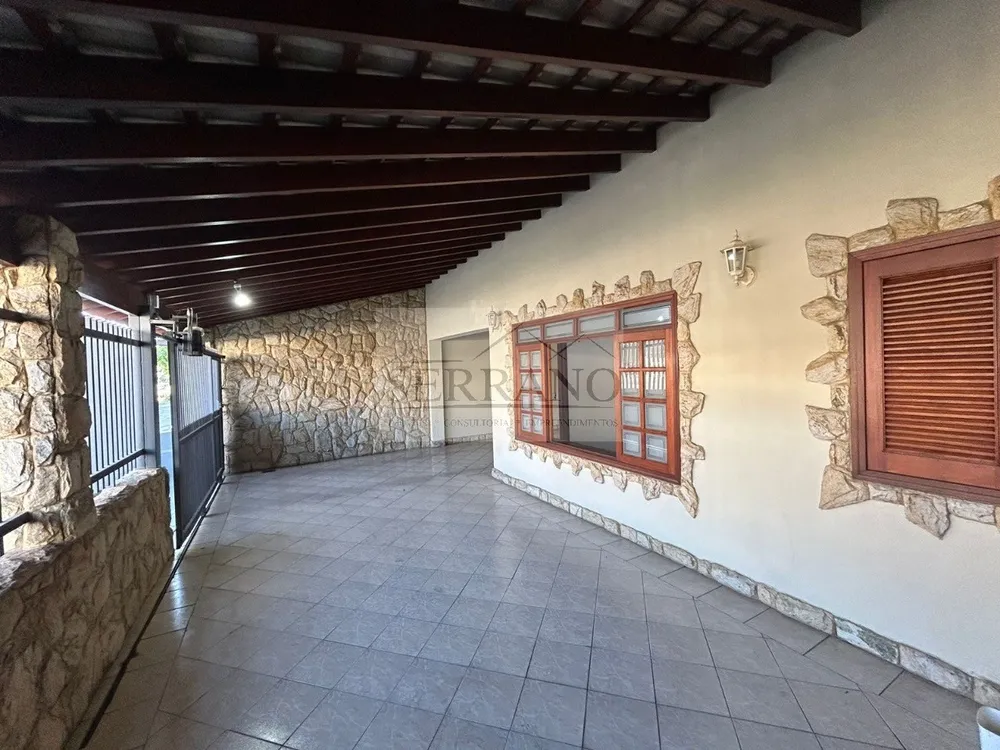 Casa, 5 quartos, 254 m² - Foto 1
