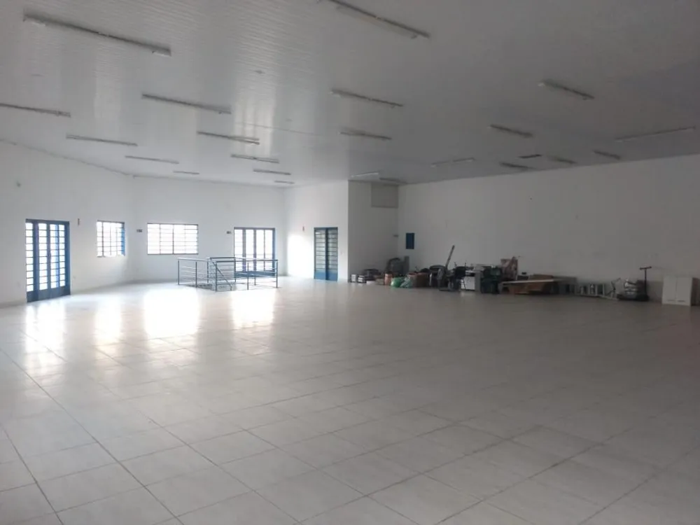 Sala-Conjunto, 300 m² - Foto 2