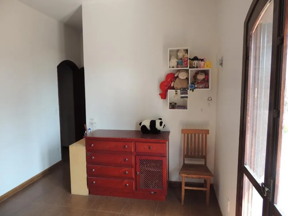 Chácara, 4 quartos, 2160 m² - Foto 1