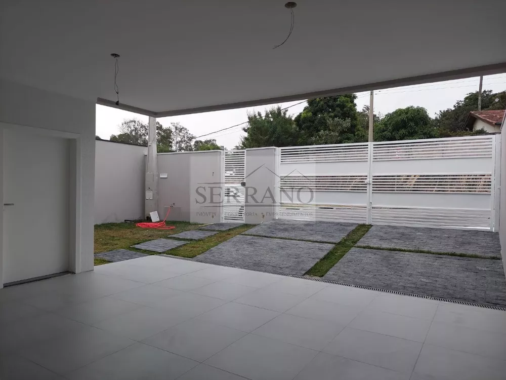 Casa à venda com 3 quartos, 2509m² - Foto 4