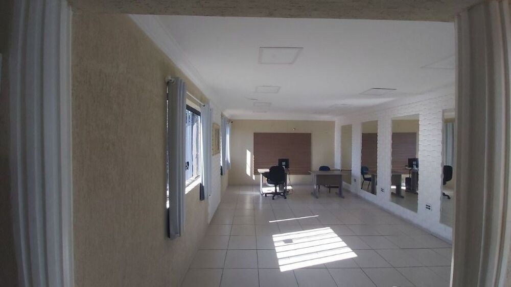 Casa, 4 quartos, 253 m² - Foto 2