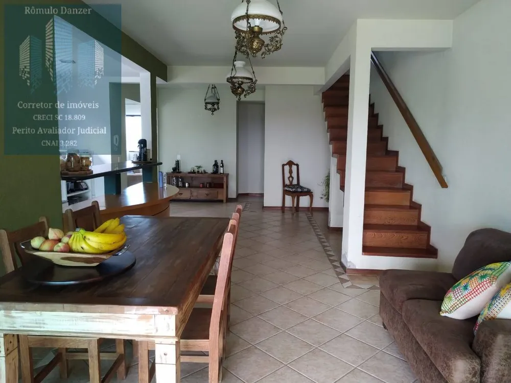 Casa, 4 quartos, 270 m² - Foto 4
