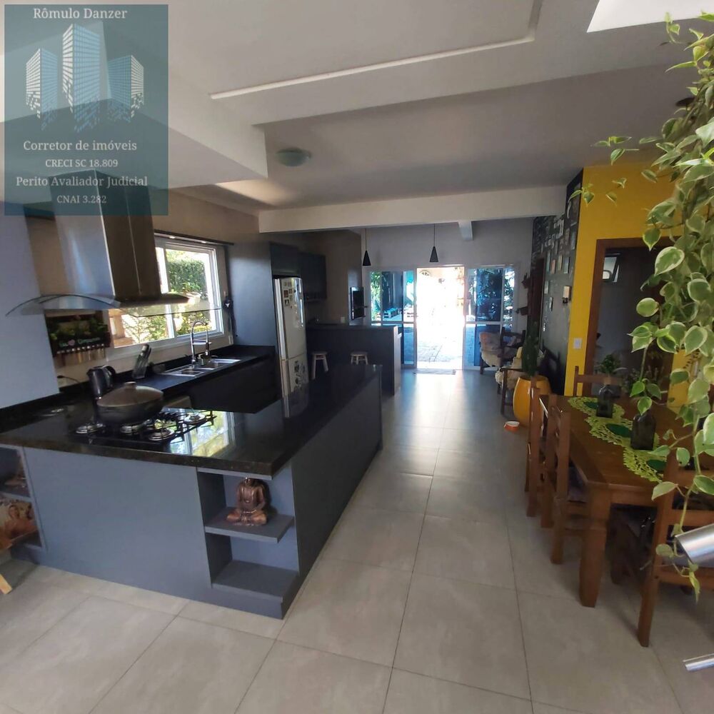 Casa, 3 quartos, 200 m² - Foto 3