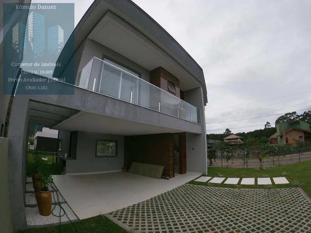 Casa, 3 quartos, 212 m² - Foto 1