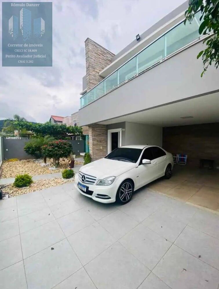 Casa, 5 quartos, 320 m² - Foto 1