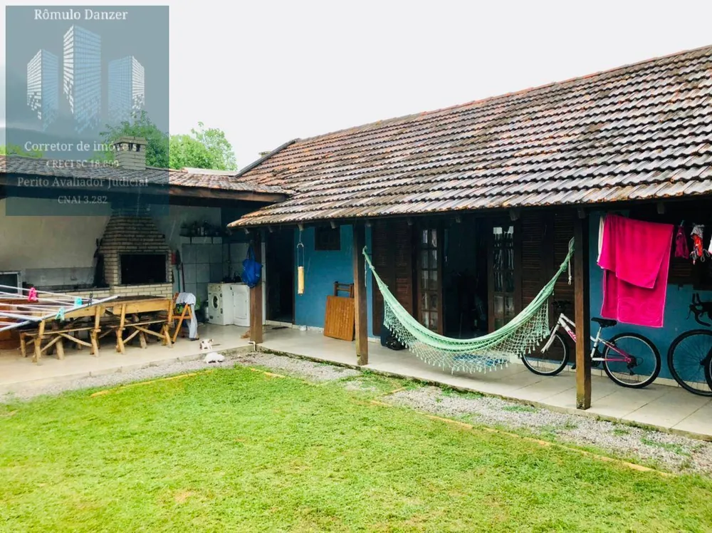 Casa, 6 quartos, 195 m² - Foto 2