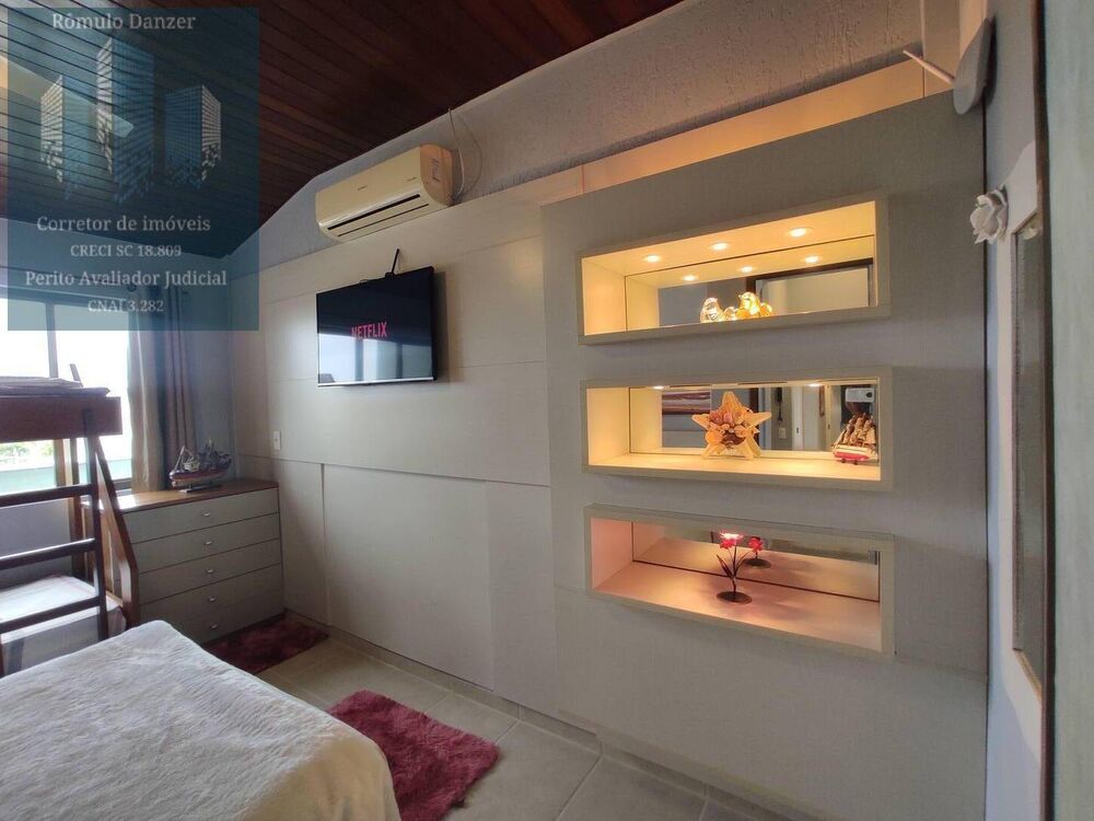 Apartamento, 4 quartos, 196 m² - Foto 2