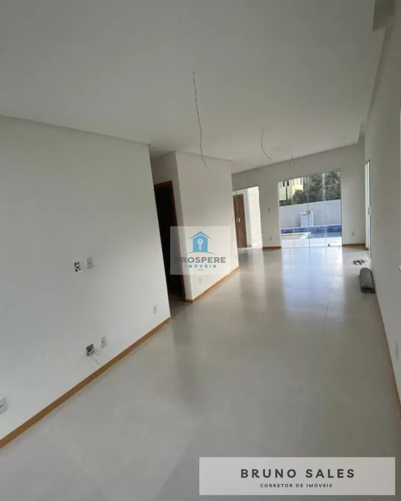 Casa à venda com 4 quartos, 260m² - Foto 4