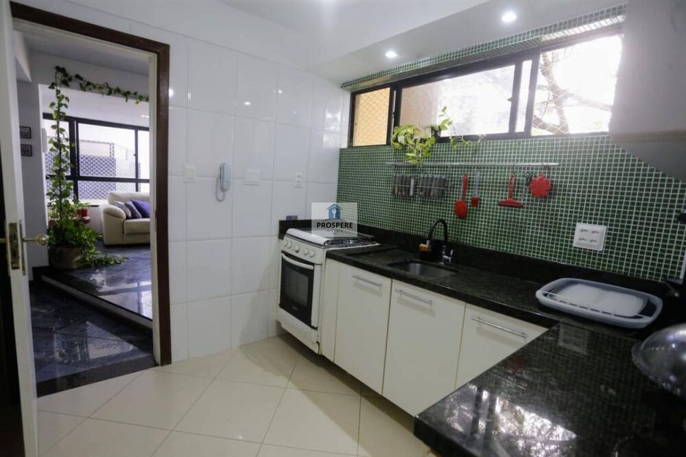 Cobertura à venda com 3 quartos, 240m² - Foto 8