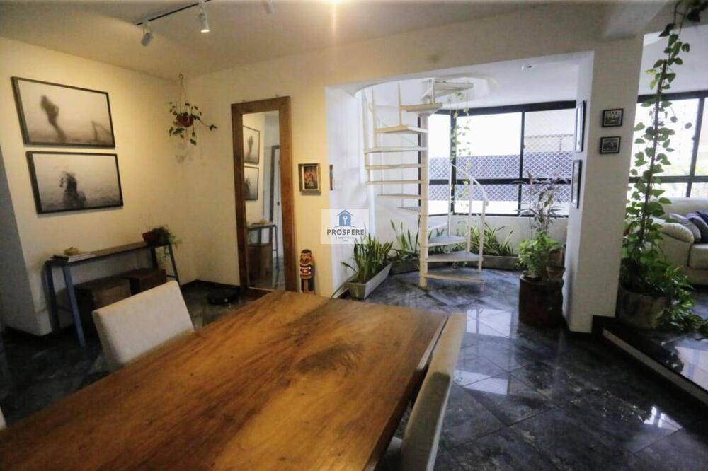 Cobertura à venda com 3 quartos, 240m² - Foto 1