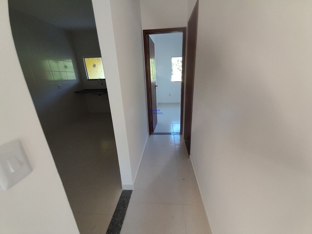 Casa à venda com 2 quartos, 75m² - Foto 3