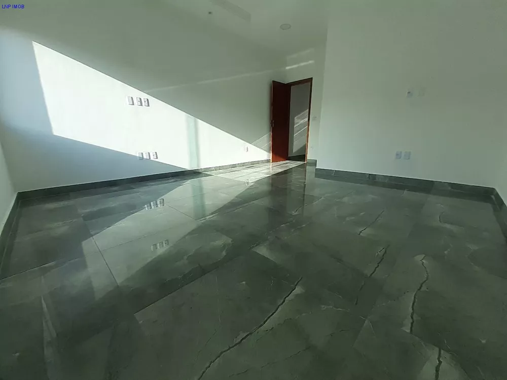 Casa, 3 quartos, 240 m² - Foto 13