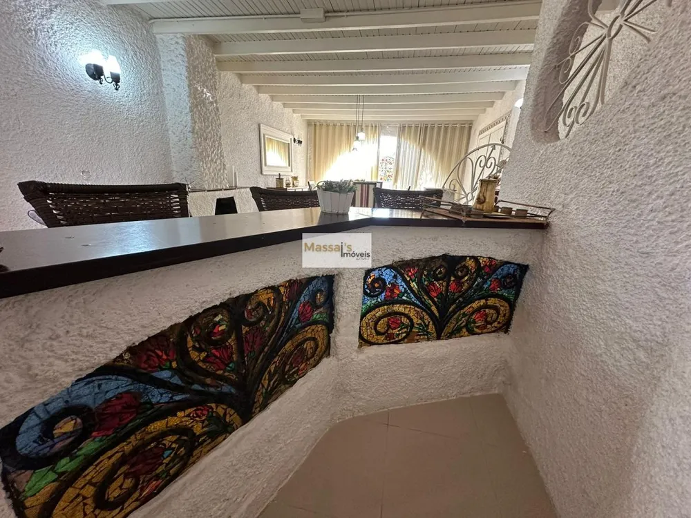 Casa, 4 quartos, 380 m² - Foto 1
