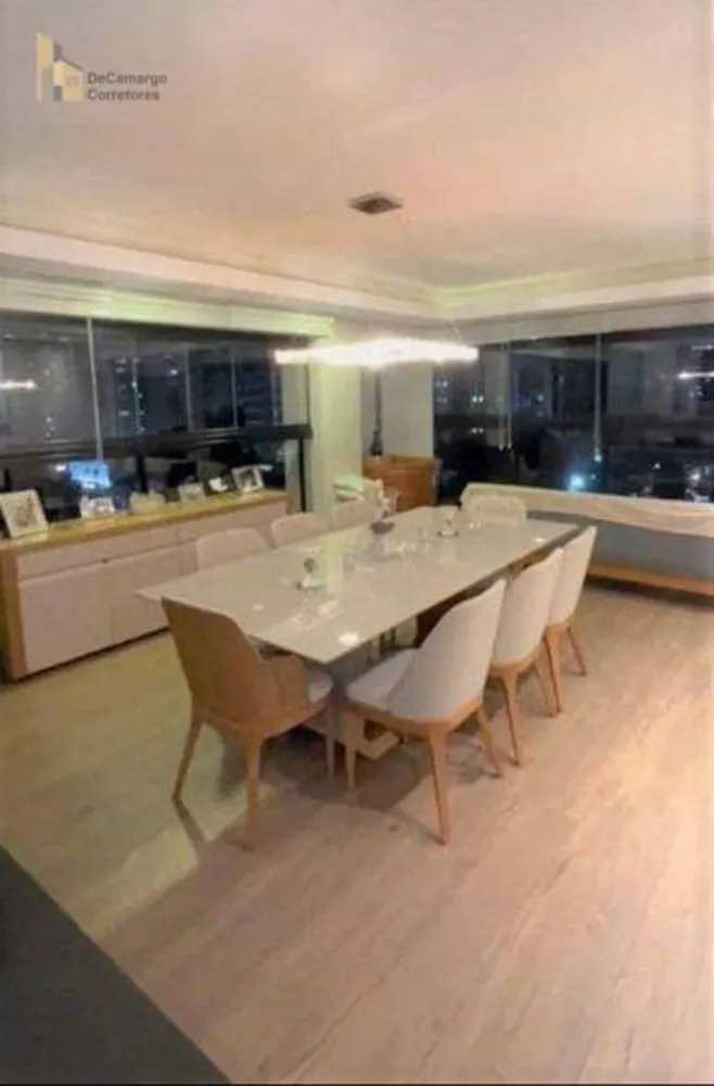 Apartamento, 3 quartos, 140 m² - Foto 1