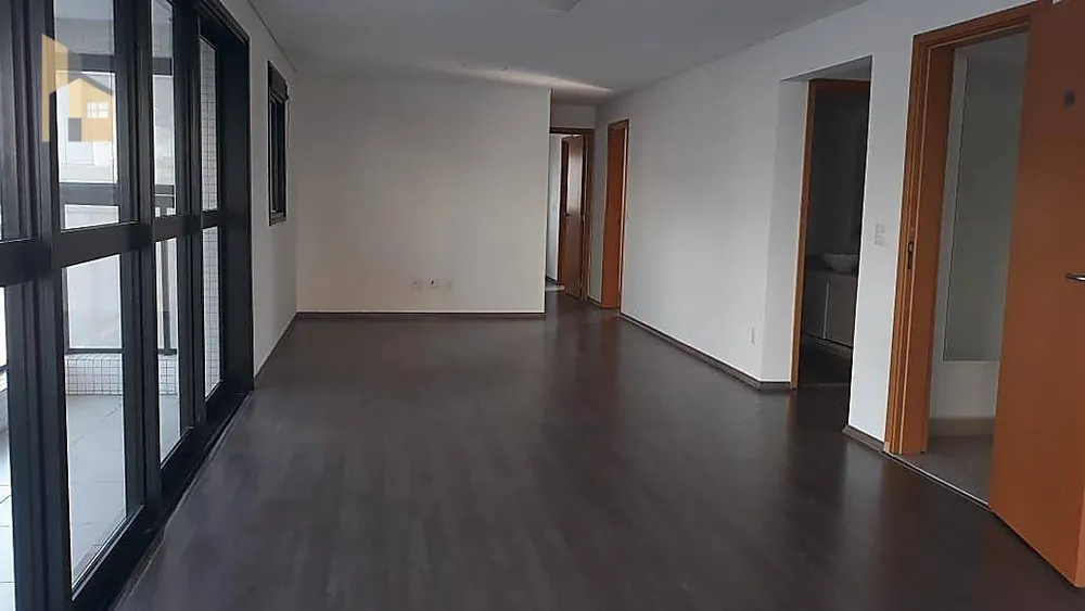 Apartamento, 3 quartos, 140 m² - Foto 2